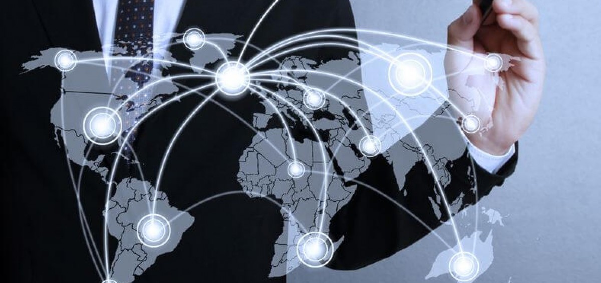business-man-global-map-australia